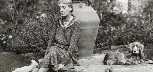 Virginia Woolf - Moshiqa Store